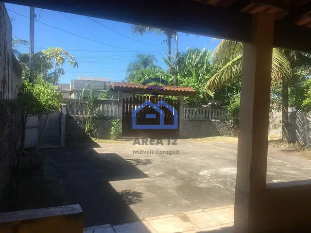 Casa com 275m² 2 quartos e 1 banheiro, à venda, no bairro Jardim das Palmeiras em Caraguatatuba