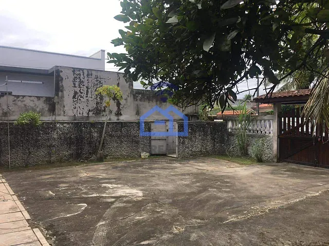 Casa com 275m² 2 quartos e 1 banheiro, à venda, no bairro Jardim das Palmeiras em Caraguatatuba