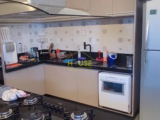 Casa com 251m² 3 quartos e 2 banheiros, à venda, no bairro Parque Residencial do Lago em Votuporanga