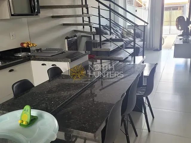 Casa 2 quartos e 2 banheiros, à venda, no bairro Vila Nova em Joinville