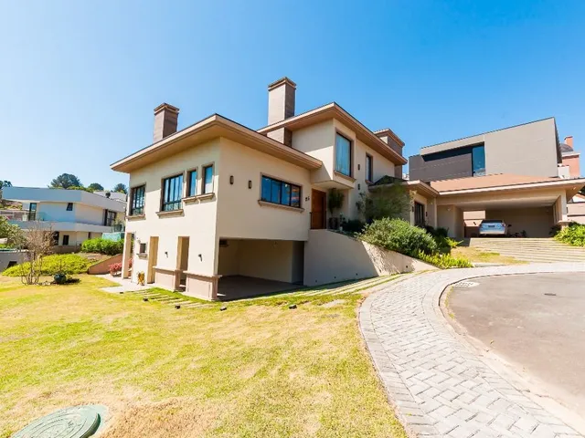Casa com 1167m² 5 quartos e 8 banheiros, à venda, no bairro Santa Felicidade em Curitiba