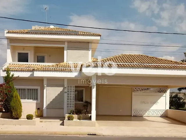 Casa 3 quartos e 3 banheiros, à venda, no bairro Piracangagua em Taubaté