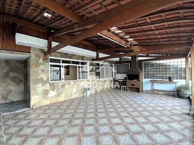 Casa com 300m² 2 quartos e 3 banheiros, para alugar, no bairro Vila Campesina em Osasco