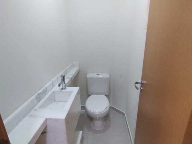 Casa com 90m² 3 quartos e 2 banheiros, à venda, no bairro Jardim Carvalho em Ponta Grossa