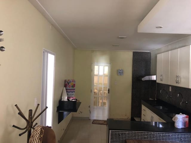 Casa 2 quartos e 4 banheiros, à venda ou para alugar, no bairro Parque Turf Club em Campos dos Goytacazes