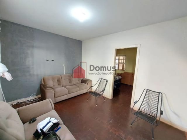 Casa com 300m², à venda, no bairro Jardim Rosely em Pindamonhangaba