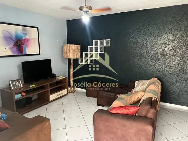 Casa com 200m² 2 quartos e 2 banheiros, à venda, no bairro Parque Cuiabá em Cuiabá