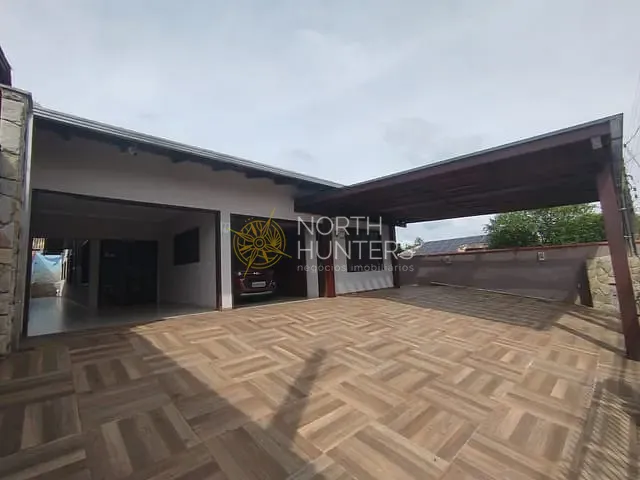 Casa com 381m² 3 quartos e 4 banheiros, à venda, no bairro Floresta em Joinville