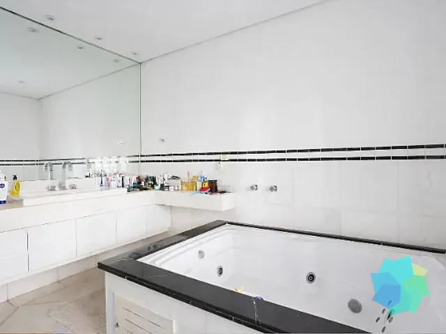 Casa com 592m² 6 quartos e 5 banheiros, à venda, no bairro Jardim Guedala em São Paulo