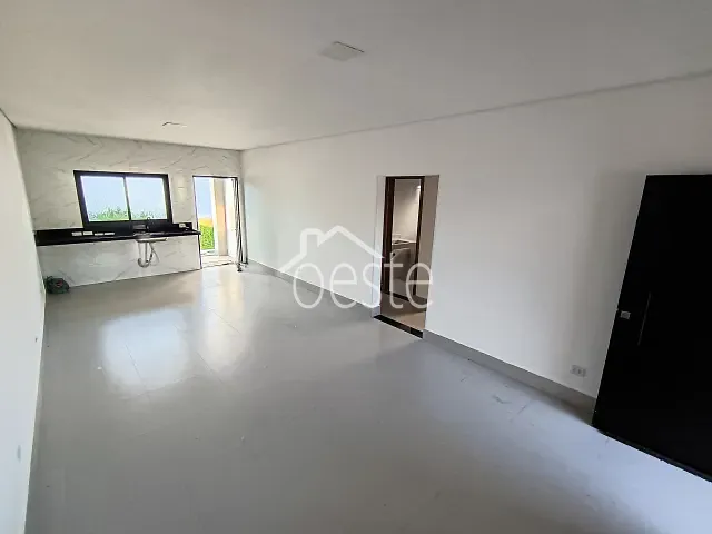 Casa com 250m² 3 quartos e 1 banheiro, à venda, no bairro Parque Residencial Rochele II em Santa Bárbara D'Oeste
