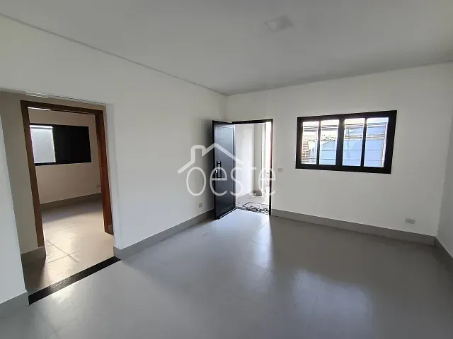 Casa com 250m² 3 quartos e 1 banheiro, à venda, no bairro Parque Residencial Rochele II em Santa Bárbara D'Oeste