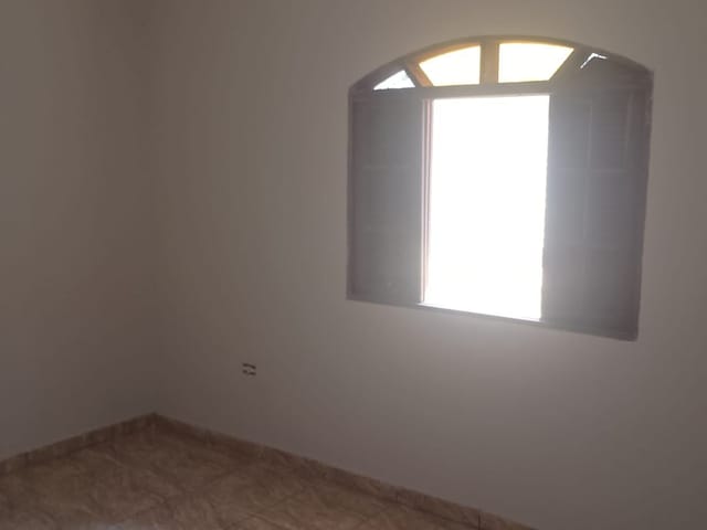Casa com 35m² 1 quarto e 1 banheiro, para alugar, no bairro Guarapiranga em São Paulo