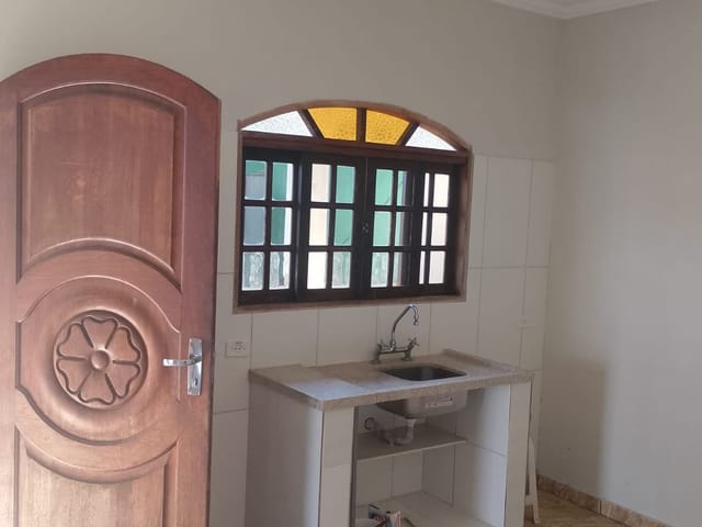 Casa com 35m² 1 quarto e 1 banheiro, para alugar, no bairro Guarapiranga em São Paulo