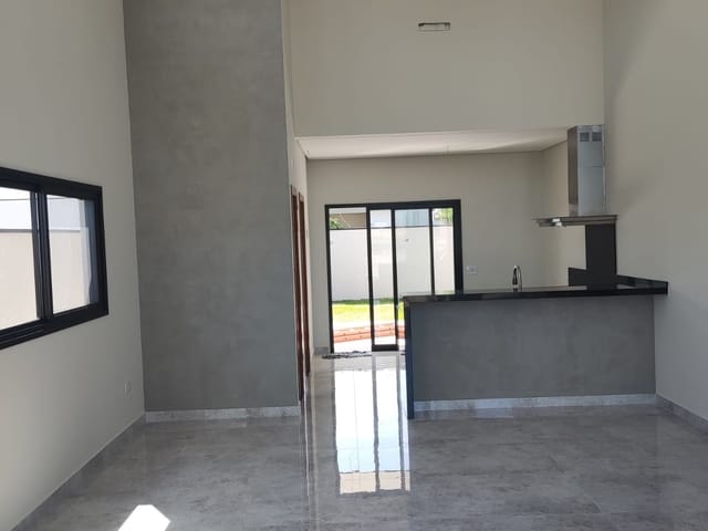 Casa com 300m² 3 quartos e 3 banheiros, à venda, no bairro Bairro do Grama em Caçapava