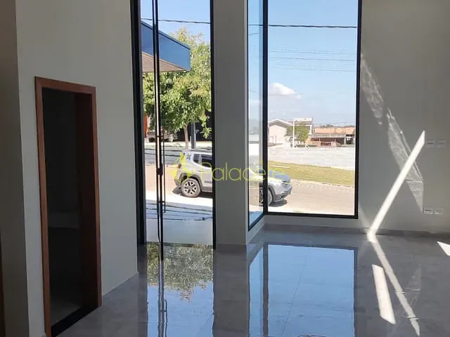 Casa com 300m² 3 quartos e 3 banheiros, à venda, no bairro Bairro do Grama em Caçapava