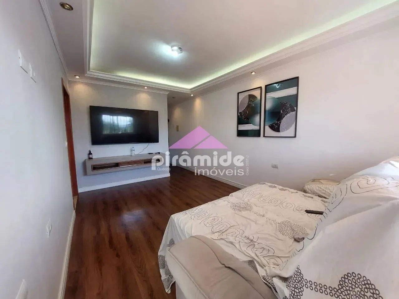 Casa, 3 quartos, 192 m² - Foto 1