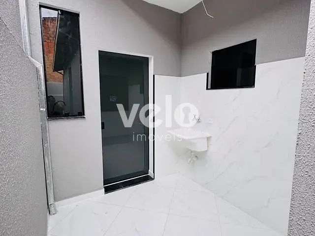 Casa 2 quartos e 2 banheiros, à venda, no bairro Morada dos Nobres em Taubaté