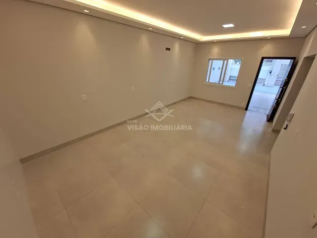 Casa 3 quartos e 4 banheiros, para alugar, no bairro Aquarela das Artes em Sinop