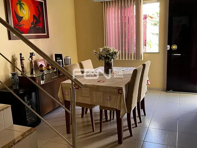 Casa 4 quartos e 3 banheiros, à venda, no bairro Buraquinho em Lauro de Freitas