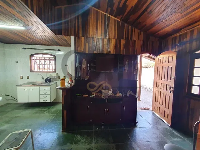 Casa com 250m² 2 quartos e 2 banheiros, à venda, no bairro Jardim Botânico em Jaguariúna