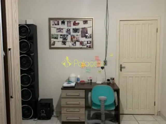 Casa com 300m² 4 quartos e 2 banheiros, à venda, no bairro Jardim Santana em Tremembé
