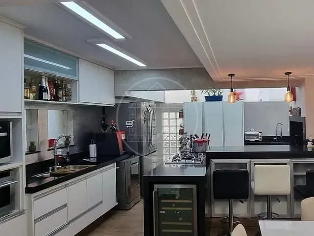 Casa com 191m² 4 quartos e 5 banheiros, para alugar, no bairro Vila Mariana em São Paulo