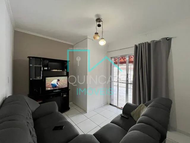 Casa com 125m² 3 quartos e 2 banheiros, à venda, no bairro Jardim Carolina em Jundiaí