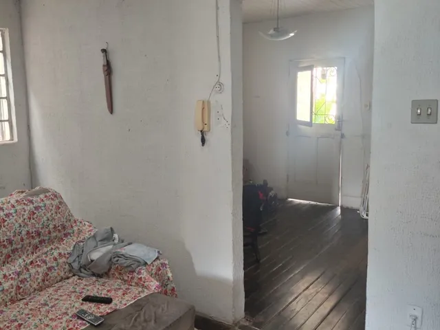 Casa com 300m² 3 quartos e 1 banheiro, à venda, no bairro Bonfim em Belo Horizonte