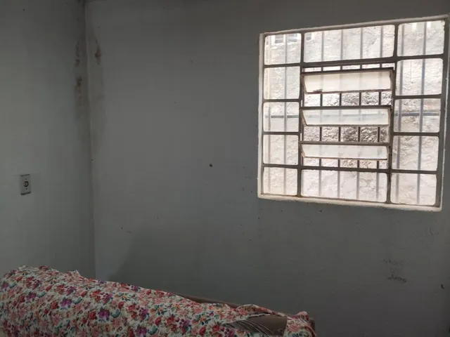 Casa com 300m² 3 quartos e 1 banheiro, à venda, no bairro Bonfim em Belo Horizonte