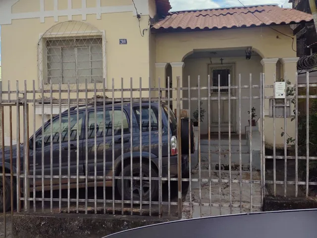 Casa com 300m² 3 quartos e 1 banheiro, à venda, no bairro Bonfim em Belo Horizonte