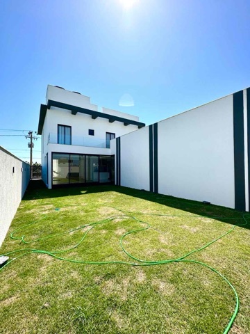 Casa com 400m² 3 quartos e 3 banheiros, à venda, no bairro Parque Rodoviário em Campos dos Goytacazes