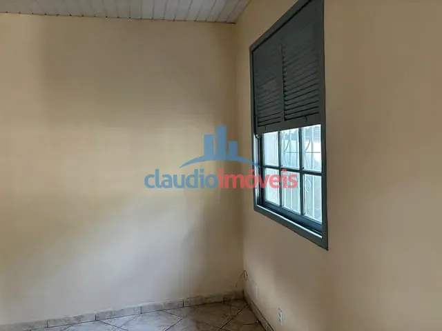 Casa com 159m² 3 quartos e 1 banheiro, à venda, no bairro Conforto em Volta Redonda