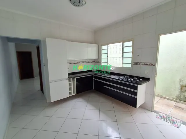 Casa com 150m² 3 quartos e 1 banheiro, à venda, no bairro Jardim São Vicente em São José dos Campos