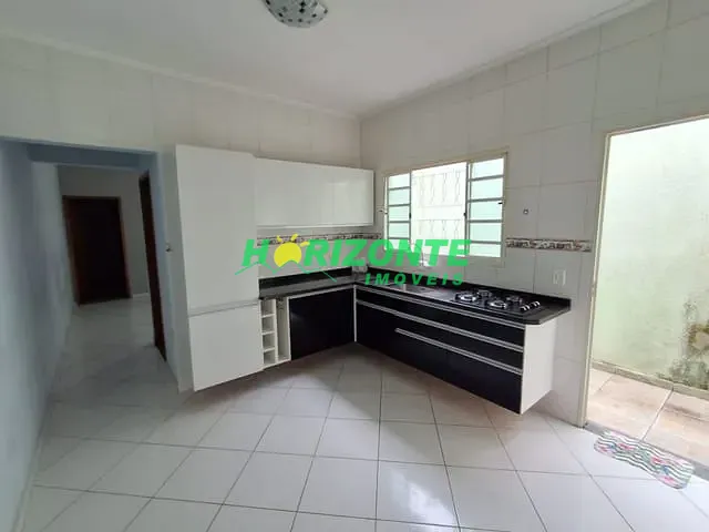 Casa com 150m² 3 quartos e 1 banheiro, à venda, no bairro Jardim São Vicente em São José dos Campos