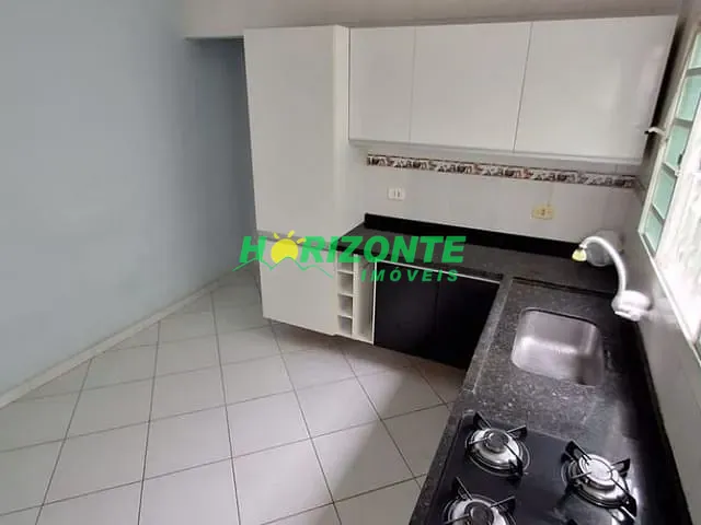 Casa com 150m² 3 quartos e 1 banheiro, à venda, no bairro Jardim São Vicente em São José dos Campos