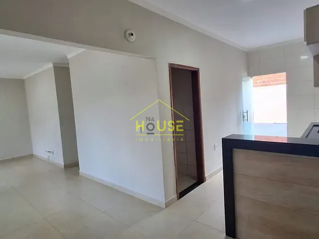 Casa 2 quartos e 1 banheiro, à venda, no bairro Jardim Portal dos Lagos em Votuporanga
