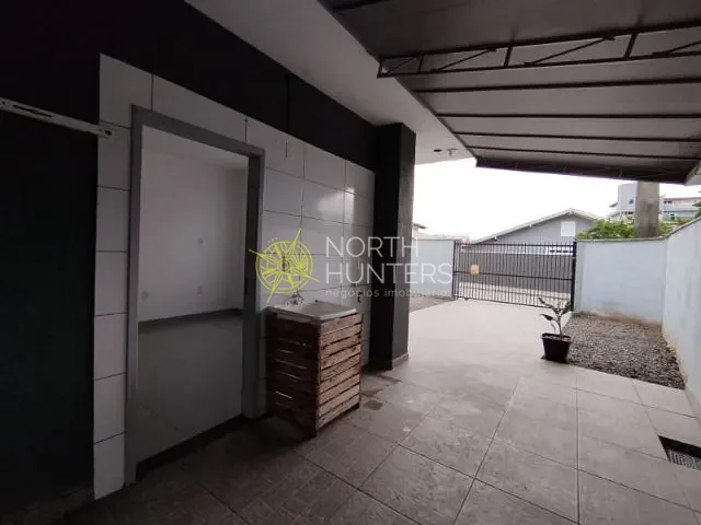 Casa com 80m² 2 quartos e 1 banheiro, para alugar, no bairro Guanabara em Joinville