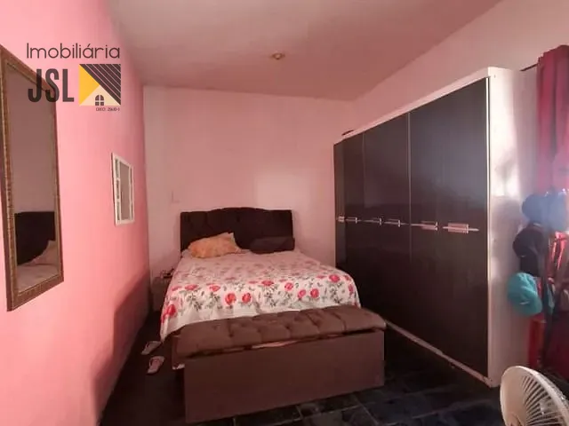 Casa com 230m² 3 quartos e 2 banheiros, à venda, no bairro Parque Residencial Maria Elmira em Caçapava