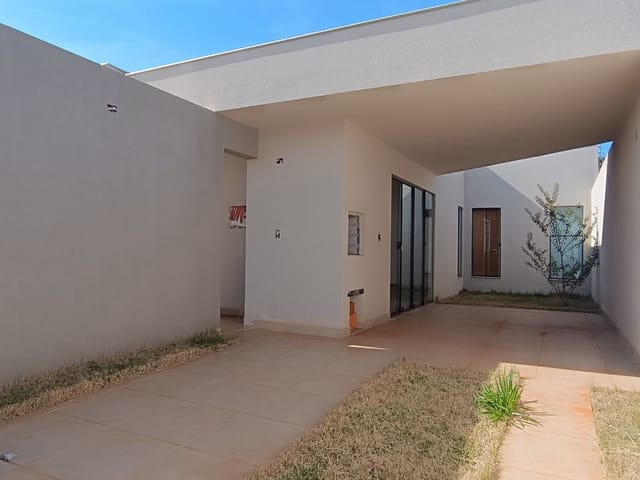 Casa com 126m² 2 quartos e 2 banheiros, à venda ou para alugar, no bairro Residencial Araucária em Cambé