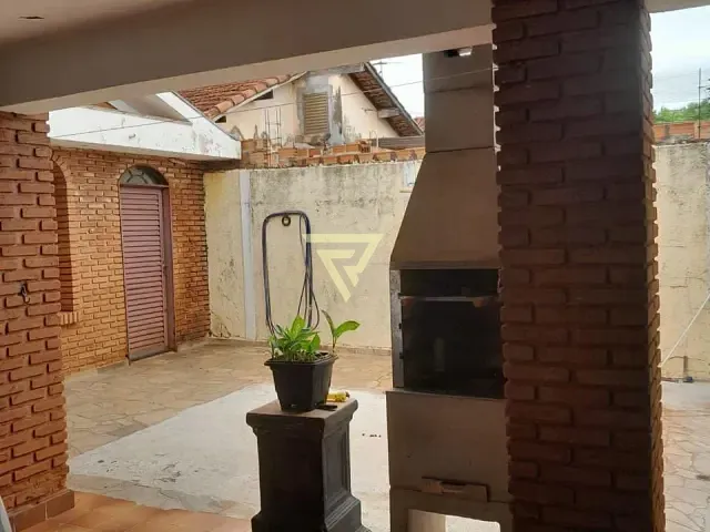 Casa com 200m² 3 quartos e 2 banheiros, à venda, no bairro Presidente Dutra em Ribeirão Preto
