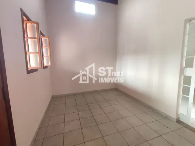 Casa com 138m² 3 quartos e 1 banheiro, para alugar, no bairro João Teixeira Filho em Andradas