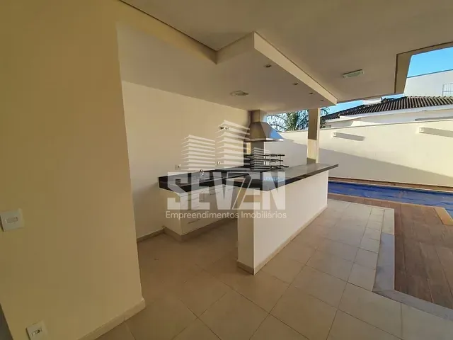 Casa com 360m² 4 quartos e 5 banheiros, para alugar, no bairro Residencial Villaggio II em Bauru
