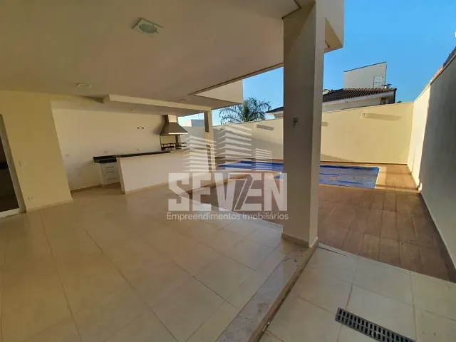 Casa com 360m² 4 quartos e 5 banheiros, para alugar, no bairro Residencial Villaggio II em Bauru