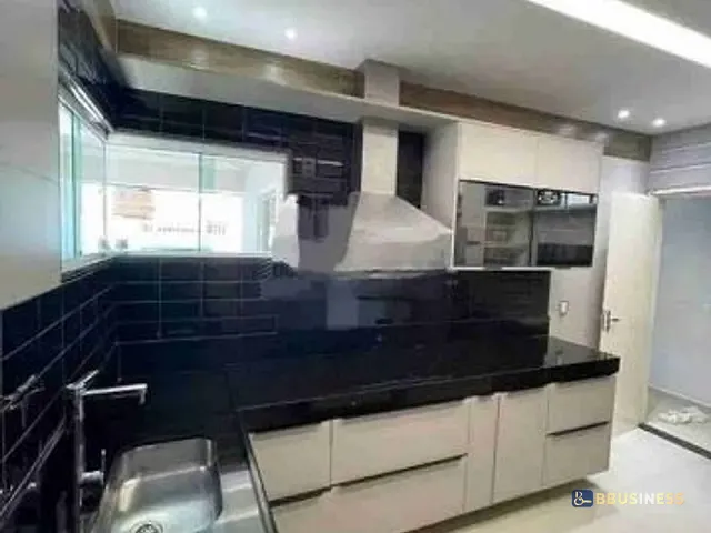Casa com 165m² 2 quartos e 1 banheiro, à venda, no bairro Parque Novo Jockey em Campos dos Goytacazes
