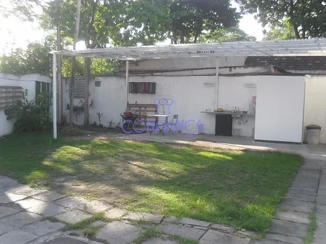 Casa com 194m² 5 quartos e 3 banheiros, à venda, no bairro Campo Grande em Rio de Janeiro