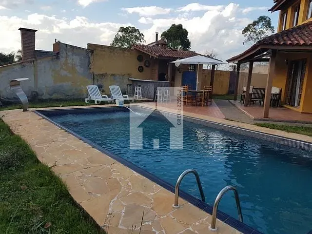Casa com 600m² 4 quartos e 2 banheiros, à venda, no bairro Pau Arcado em Campo Limpo Paulista