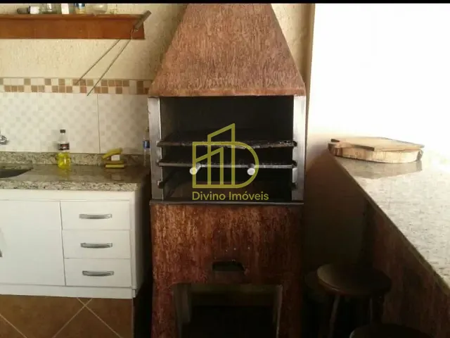 Casa com 200m², à venda, no bairro Wanel Ville em Sorocaba