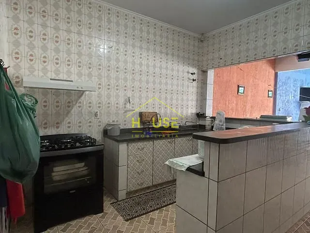 Casa com 669m² 4 quartos e 2 banheiros, à venda ou para alugar, no bairro Jardim Botura em Votuporanga