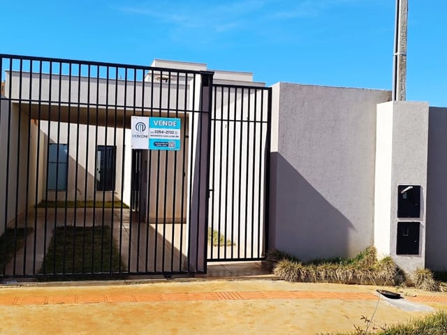 Casa com 126m² 2 quartos e 2 banheiros, à venda, no bairro Residencial Araucária em Cambé