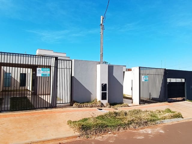 Casa com 126m² 2 quartos e 2 banheiros, à venda, no bairro Residencial Araucária em Cambé